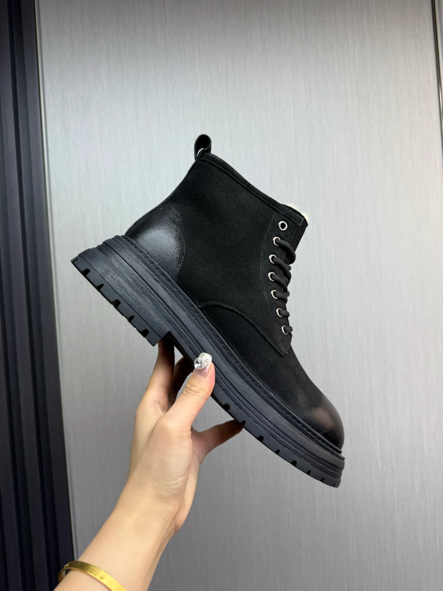 Factory price 680💰 [UGG] Men's hot winter warm boots🐑Simple and fashionable design, cowhide➕comfortable and warm wool lining. Soft and comfortable to wear, good warmth retention, and excellent foot feel. Regular size 38-45
